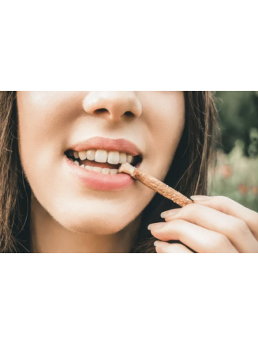 MISWAK NATURALNA SZCZOTECZKA DO ZĘBÓW