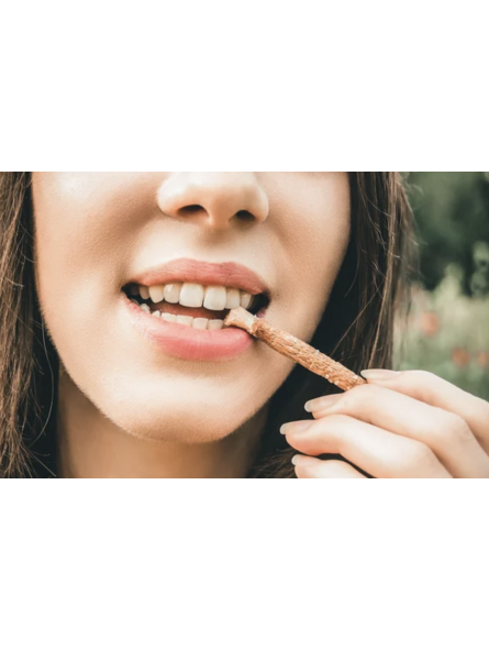MISWAK NATURALNA SZCZOTECZKA DO ZĘBÓW